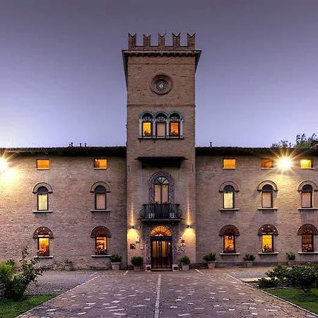 Hotel Castello Modena Zewnętrze zdjęcie