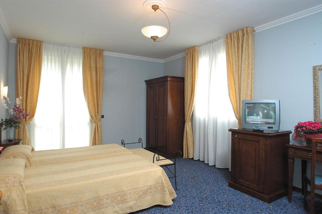 Hotel Castello Modena Pokój zdjęcie